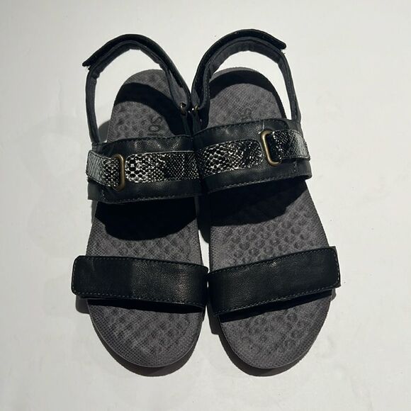 Soft Walk Black Leather Adjustable Sandals Size 5M. B61 - Picture 1 of 6